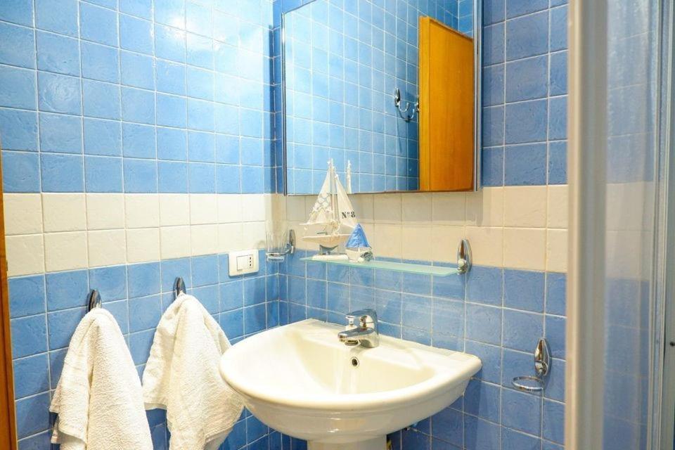 La Casa Di Antonia Lejlighed Ischia Eksteriør billede